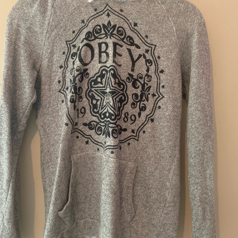 OBEY HOODIE SIZE SMALL